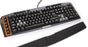 Predám úplne novú hernú klávesnicu Logitech G710+